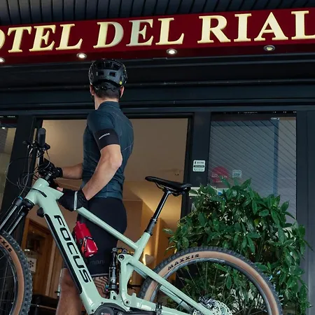 Del Riale מלון